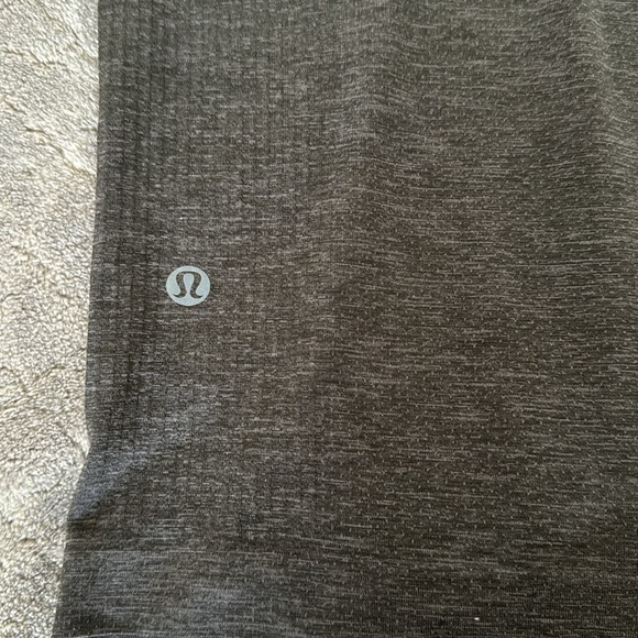 Lululemon Metal Vent Tech Polo 2.0 black SMALL - Picture 3 of 3